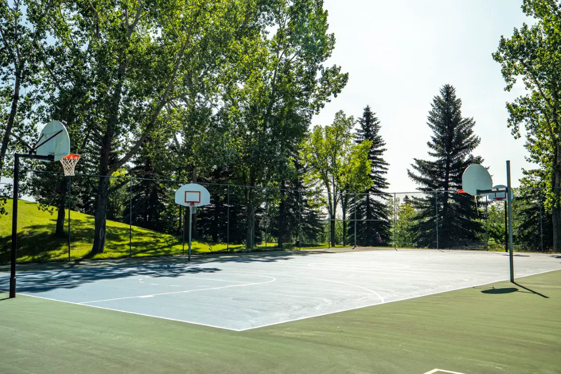 A residential street in Parkland